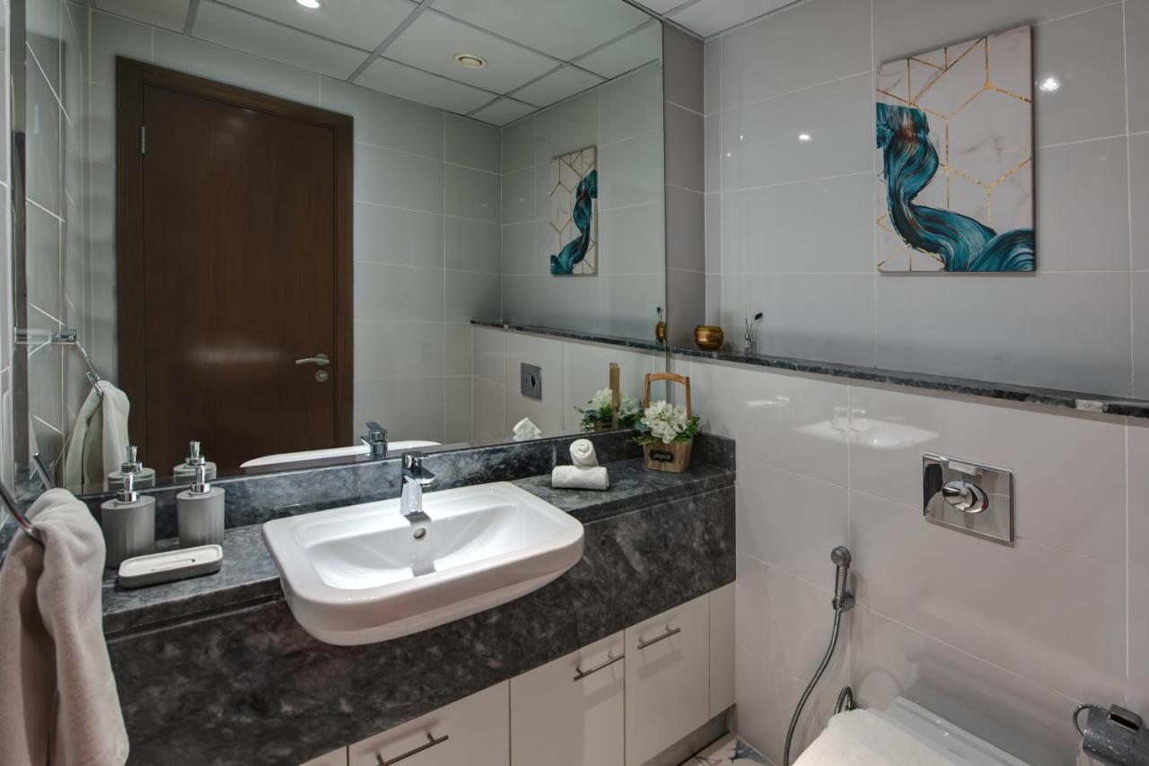 Durrani Homes - Lux 1Br At Al Habtoor Amna Tower Дубай Екстериор снимка